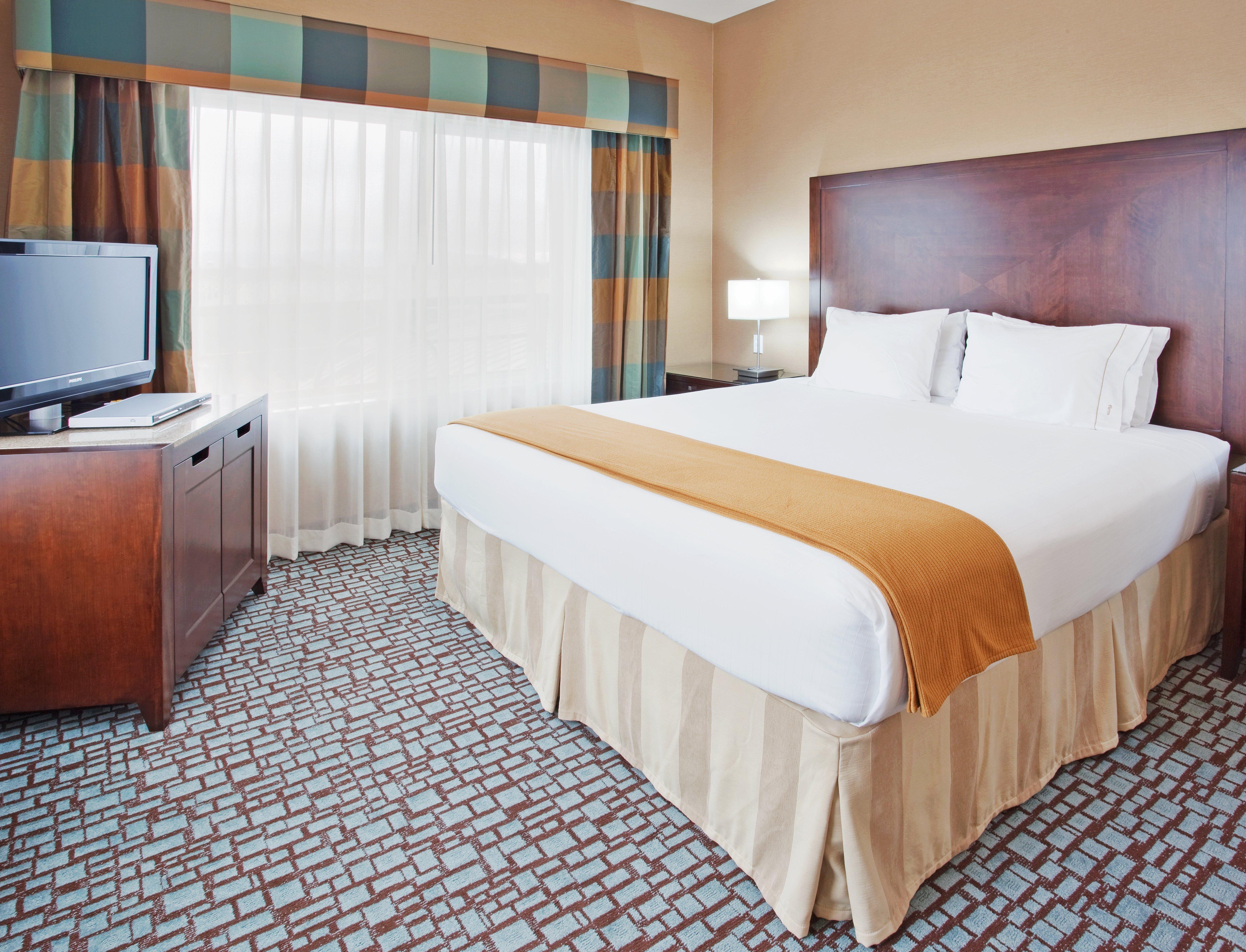 Holiday Inn Express & Suites Salinas By Ihg Exterior foto